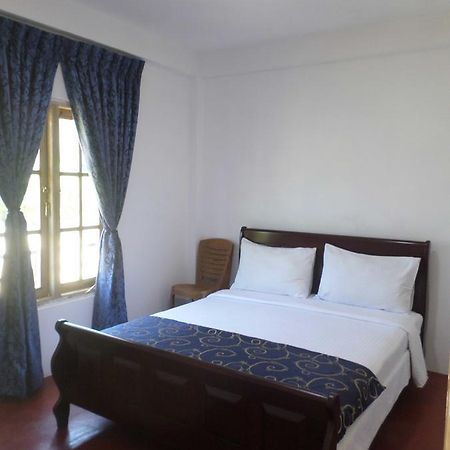 Bed and Breakfast The Train View Nuwara Eliya Exterior foto