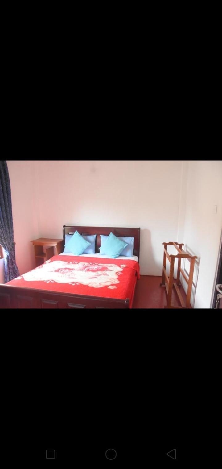 Bed and Breakfast The Train View Nuwara Eliya Exterior foto