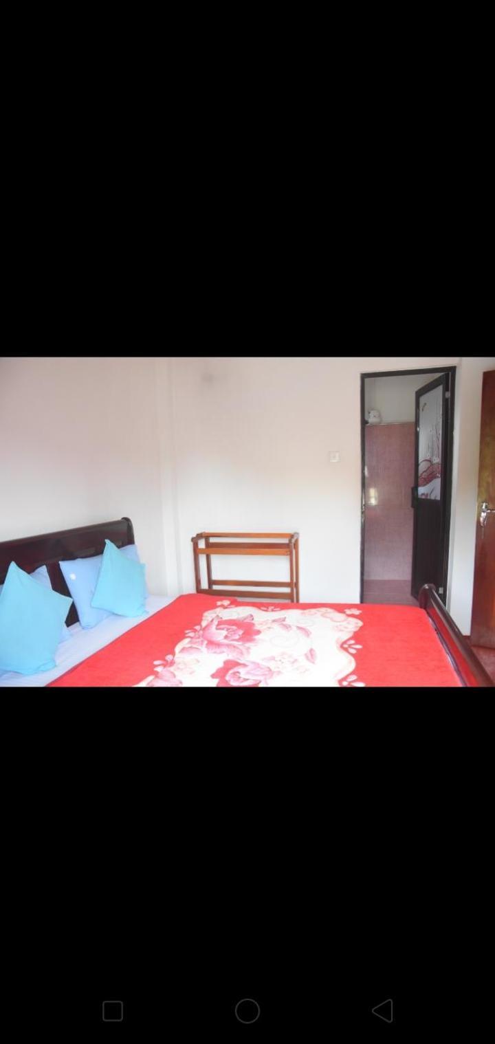 Bed and Breakfast The Train View Nuwara Eliya Exterior foto