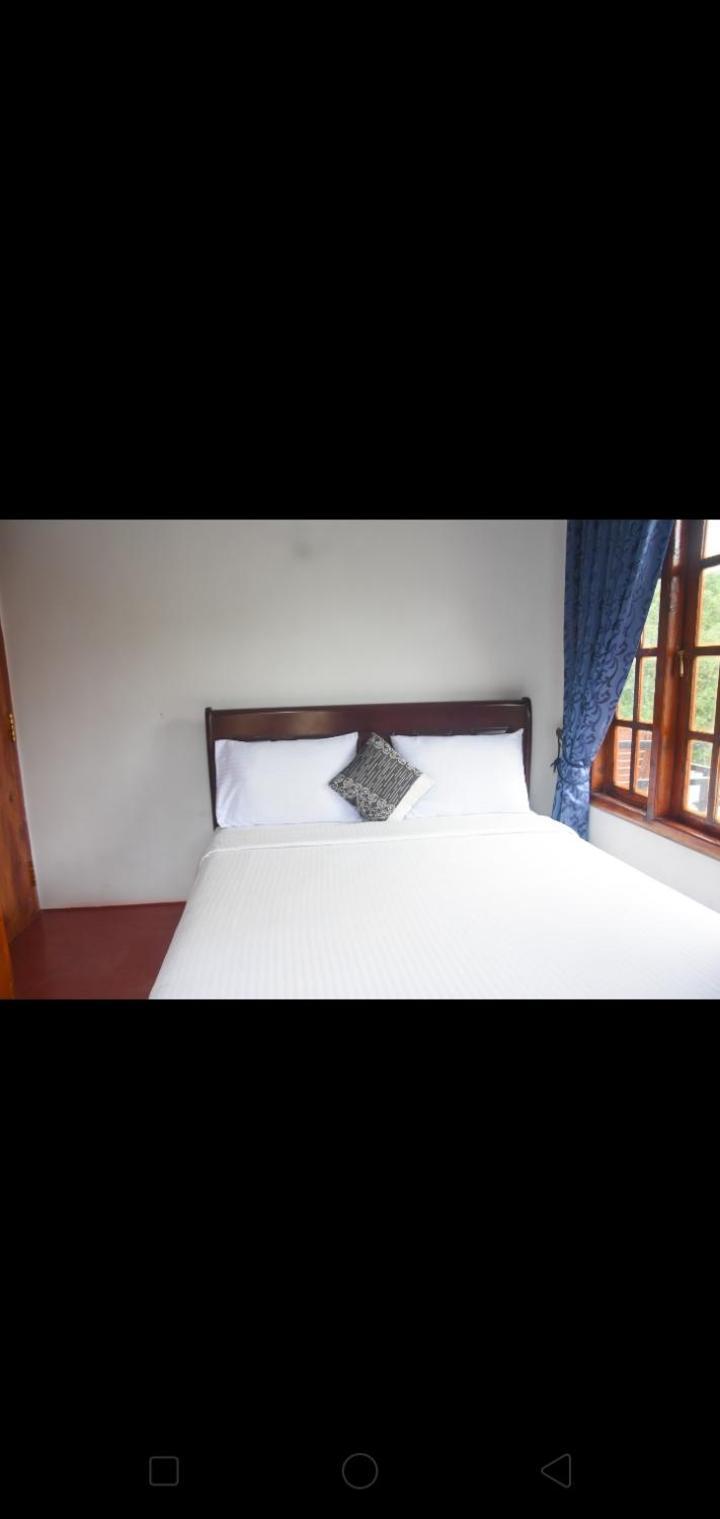 Bed and Breakfast The Train View Nuwara Eliya Exterior foto