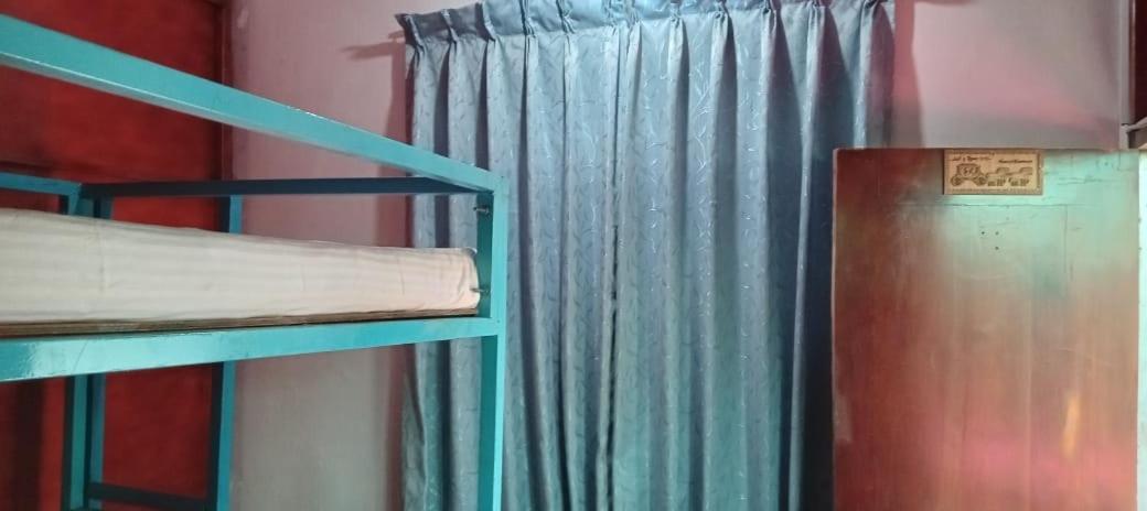 Bed and Breakfast The Train View Nuwara Eliya Exterior foto