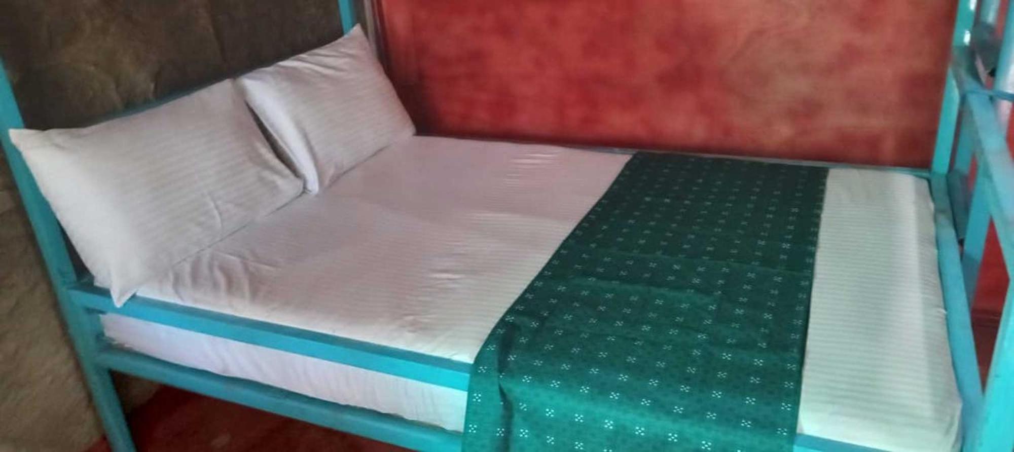 Bed and Breakfast The Train View Nuwara Eliya Exterior foto