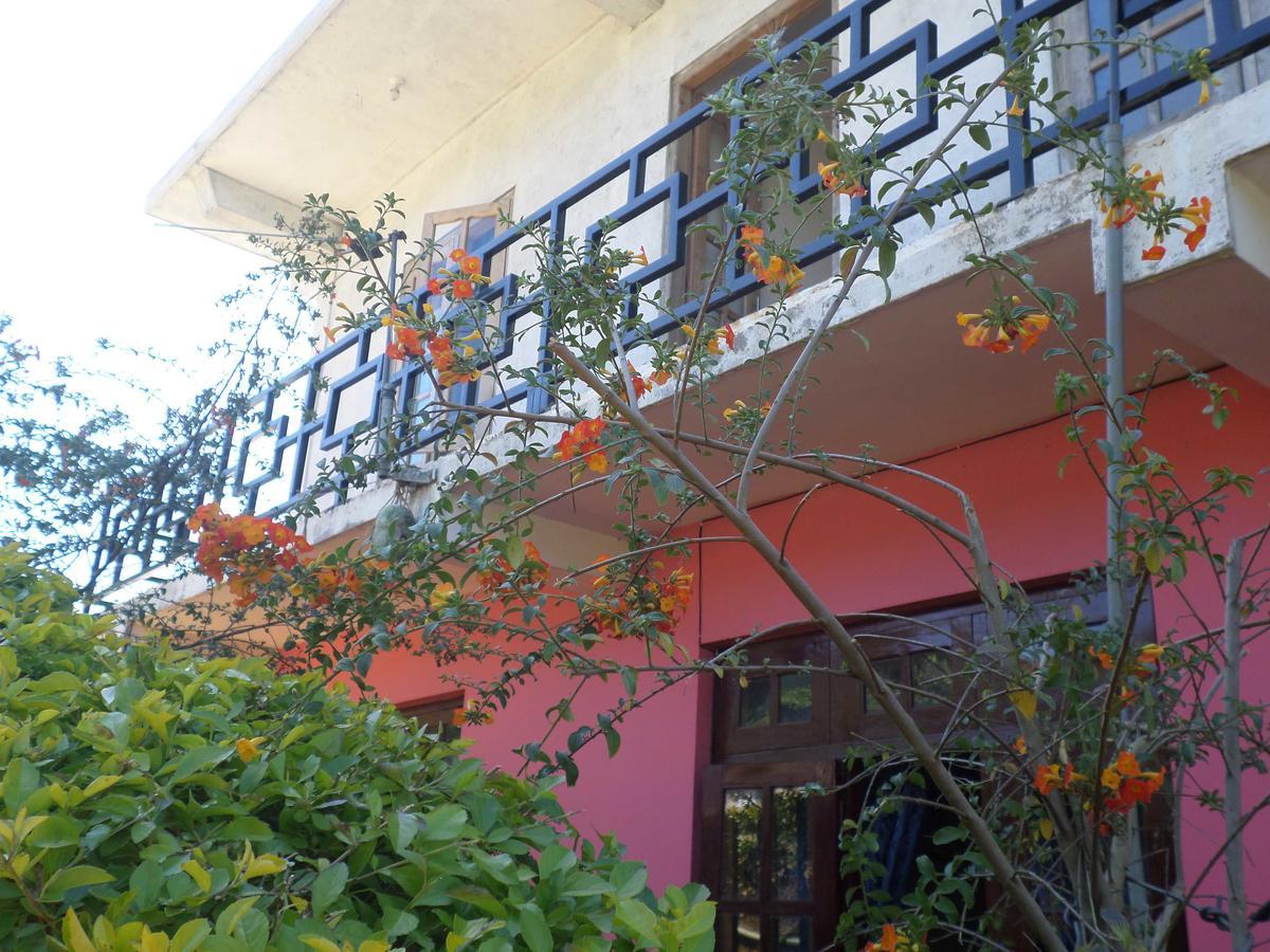 Bed and Breakfast The Train View Nuwara Eliya Exterior foto