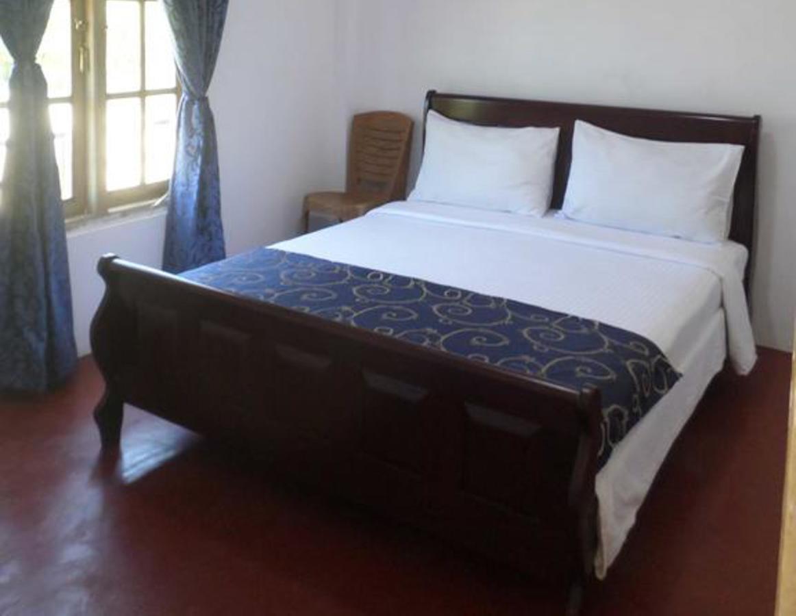 Bed and Breakfast The Train View Nuwara Eliya Exterior foto